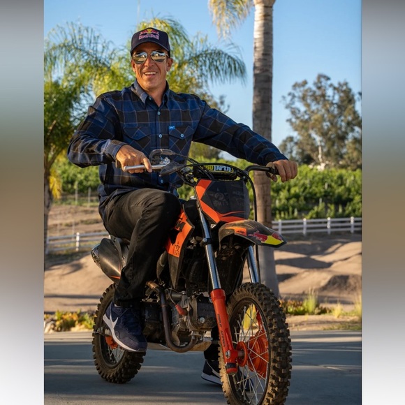 NWT DIXXON x Maddo Flannel shirt XL - Picture 3 of 11